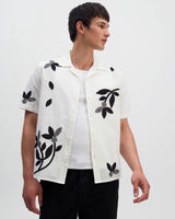 wax london men's Didcot - Ecru And Black Bloom Applique Short-Sleeve Shirt
