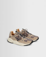 Flower Mountain - Baskets Yamabushi en daim de vachette beige et gris