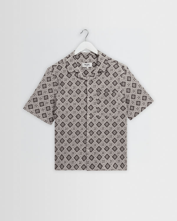 wax london men's Didcot - Ecru And Black Tile Print Short-Sleeve Shirt